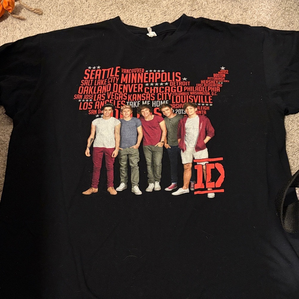 One Direction Tour Tee shirt